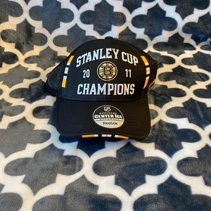 NWT 2011 Boston Bruins Stanley Cup Champs Fitted hat by Reebok